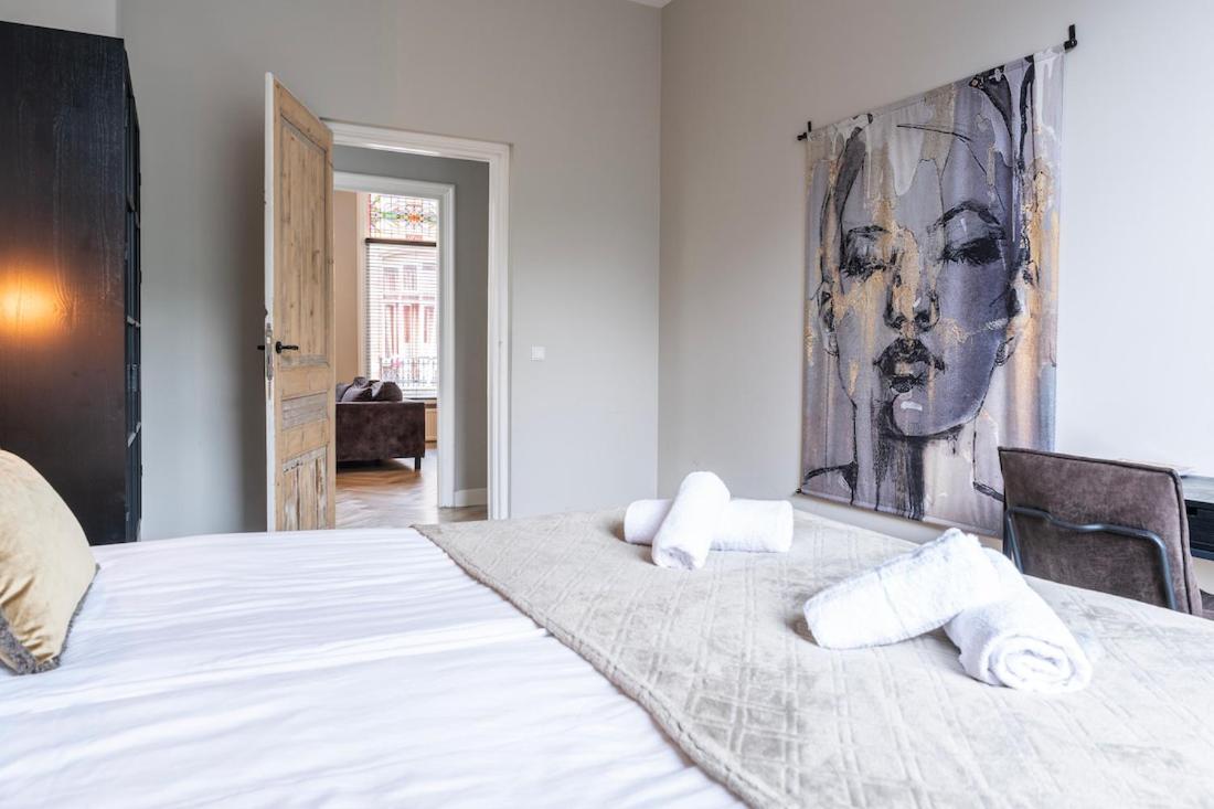 Xxl Loft With Bath Located Stadsvilla Tilburgo Exterior foto