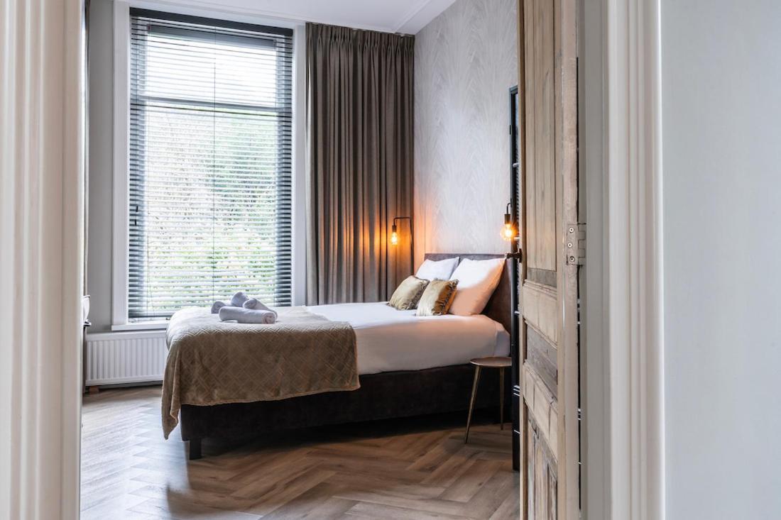 Xxl Loft With Bath Located Stadsvilla Tilburgo Exterior foto