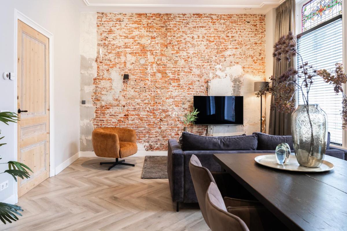 Xxl Loft With Bath Located Stadsvilla Tilburgo Exterior foto